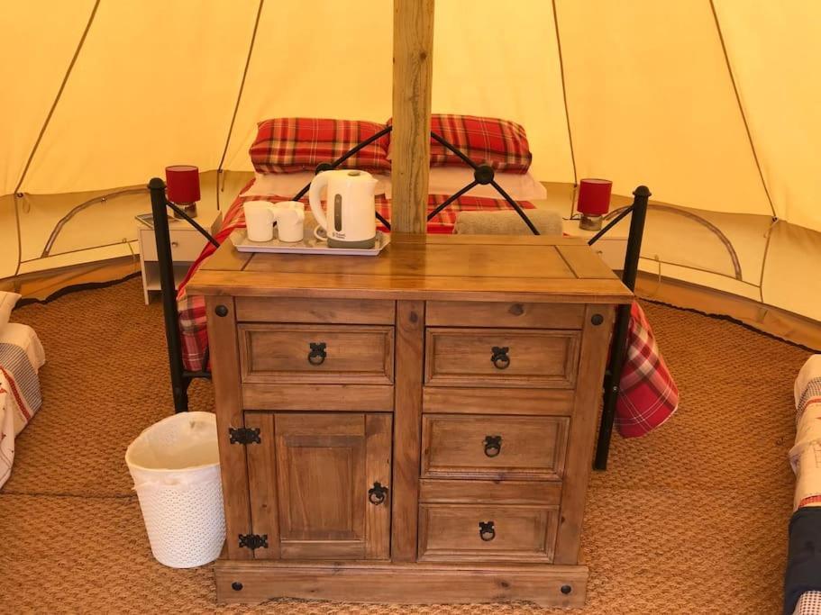 Hotel Cox Hill Glamping Benson à Truro Extérieur photo